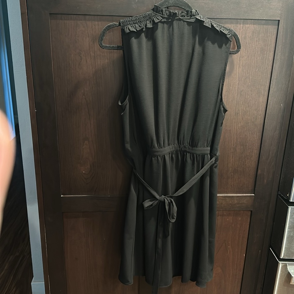 Cece Ruffle Wrap Dress - Picture 2 of 9